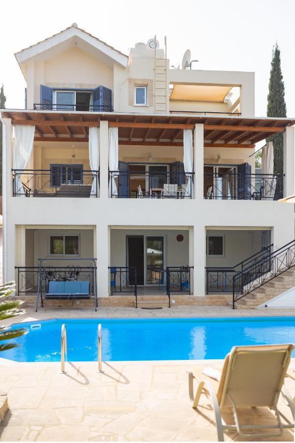 Sandy Beach Villa Полис Екстериор снимка