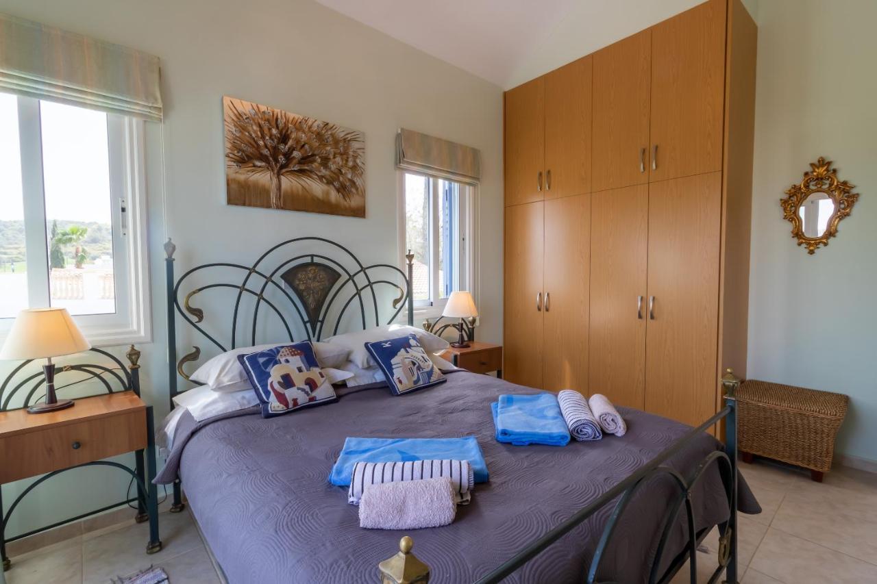 Sandy Beach Villa Полис Екстериор снимка
